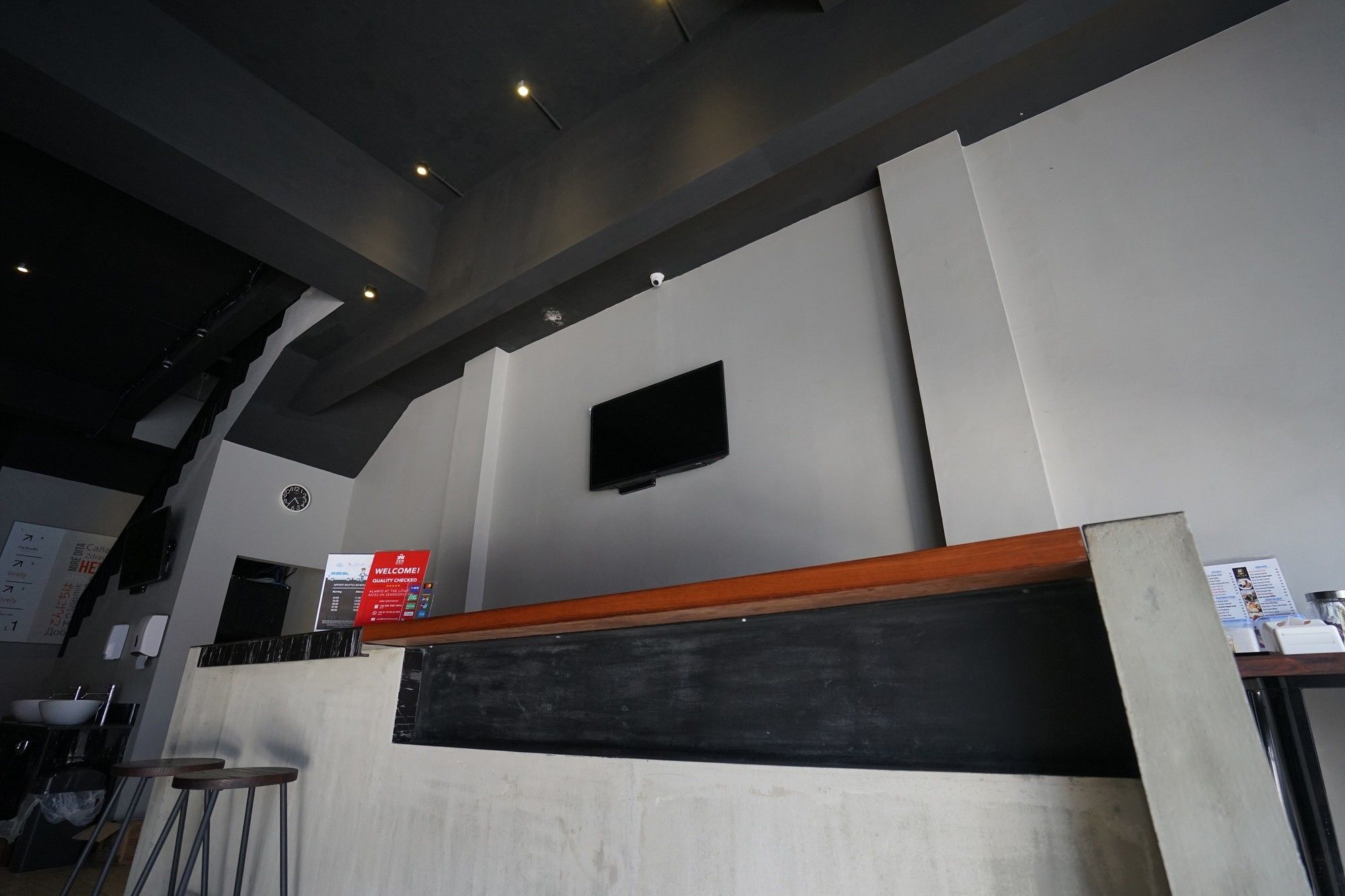 Zen Rooms Basic Kualanamu メダン エクステリア 写真